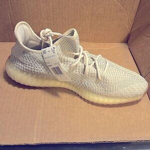 Yeezy Boost 350 V2 Citrin Non-Reflective' single shoe